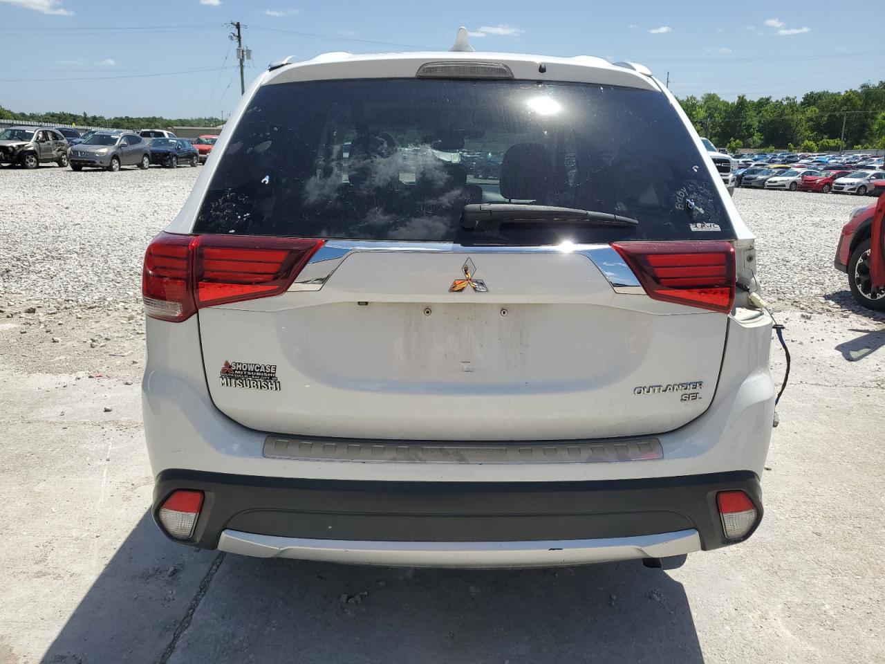 JA4AZ3A33HZ050932 2017 Mitsubishi Outlander Se