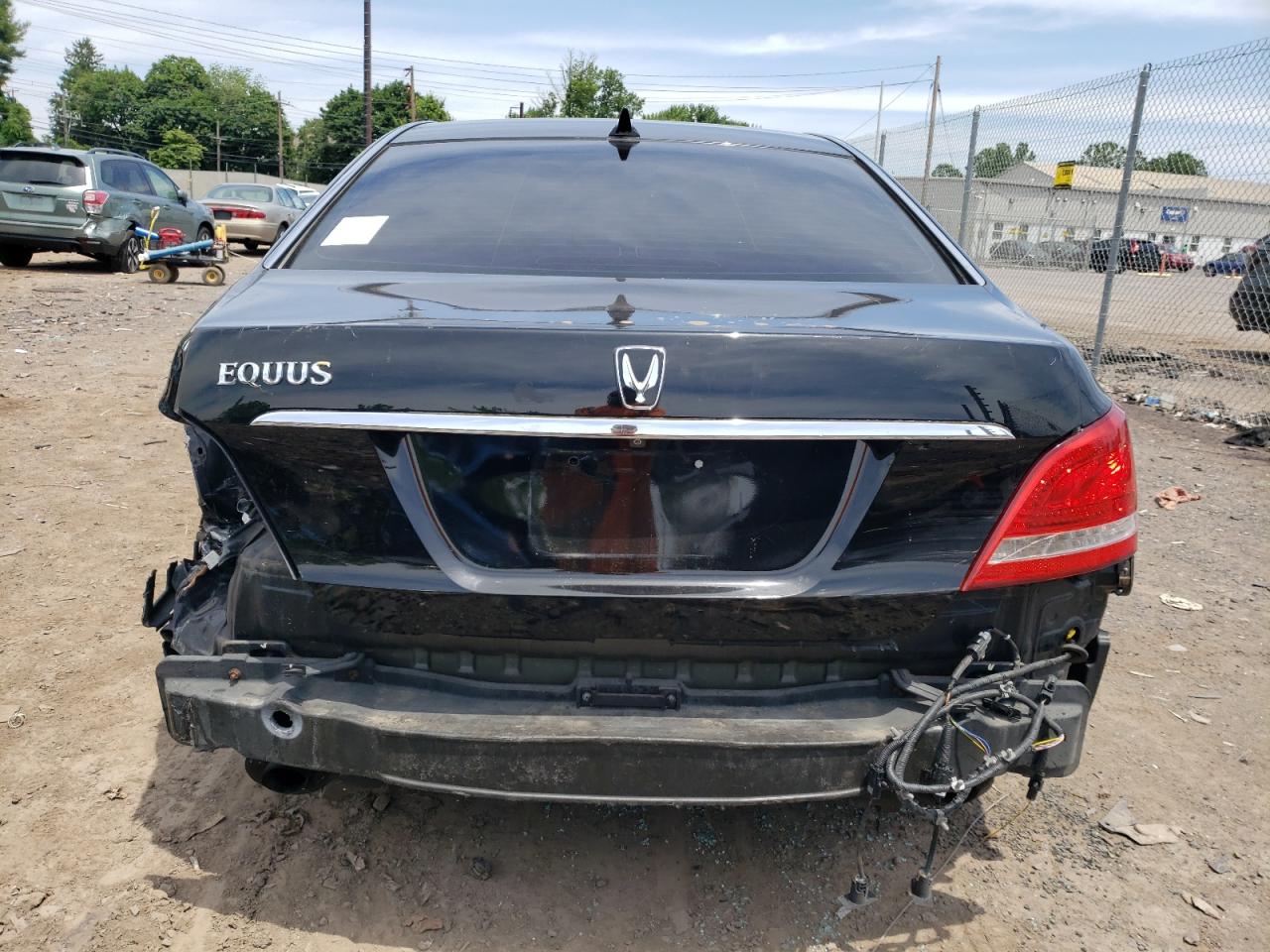 2011 Hyundai Equus Signature VIN: KMHGH4JF4BU029400 Lot: 47484565