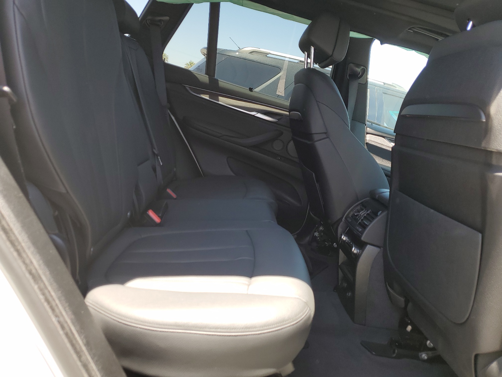 5UXKR6C5XG0J81772 2016 BMW X5 xDrive50I