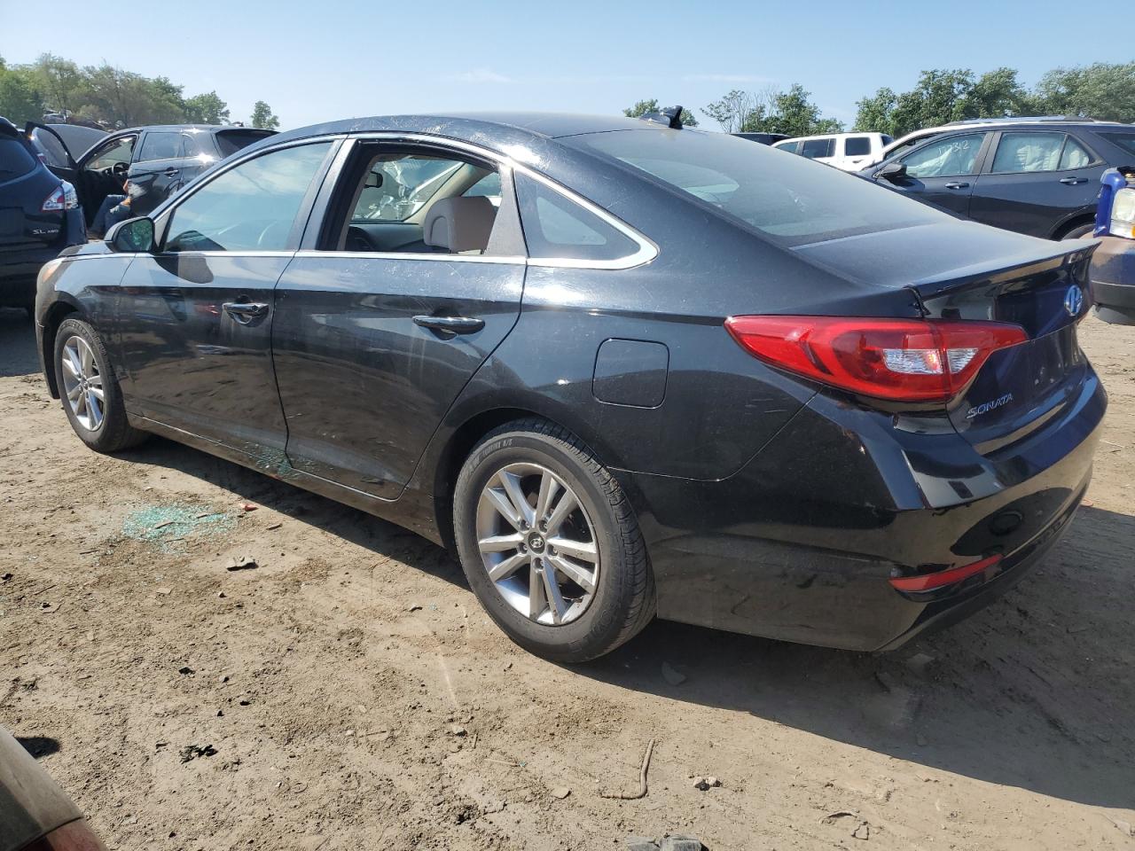 5NPE24AFXHH440011 2017 HYUNDAI SONATA - Image 2