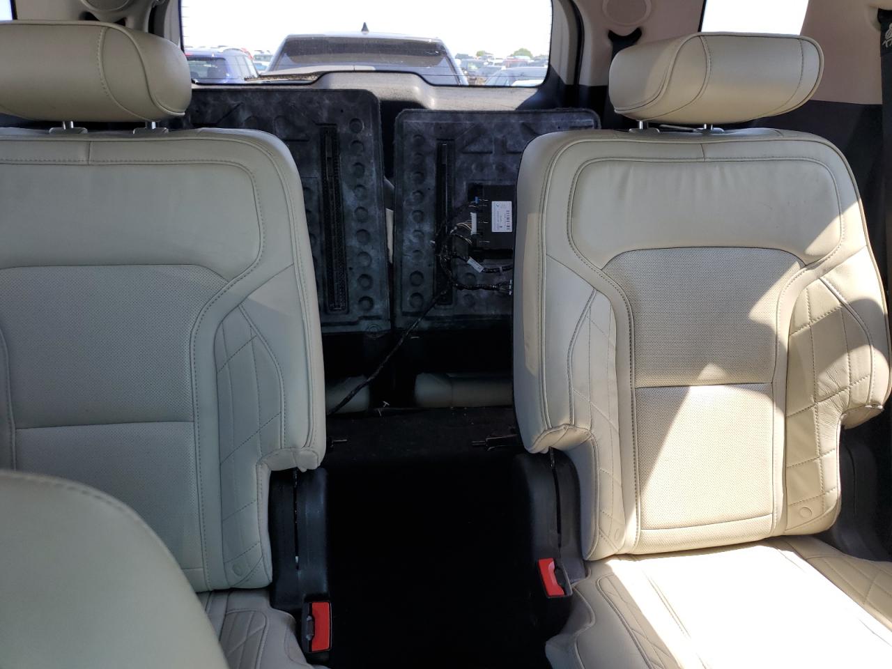 2016 Ford Explorer Platinum VIN: 1FM5K8HT1GGB26457 Lot: 57392464