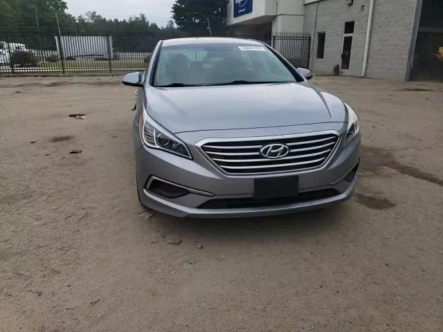 2017 Hyundai Sonata Se VIN: 5NPE24AF6HH558122 Lot: 60641464