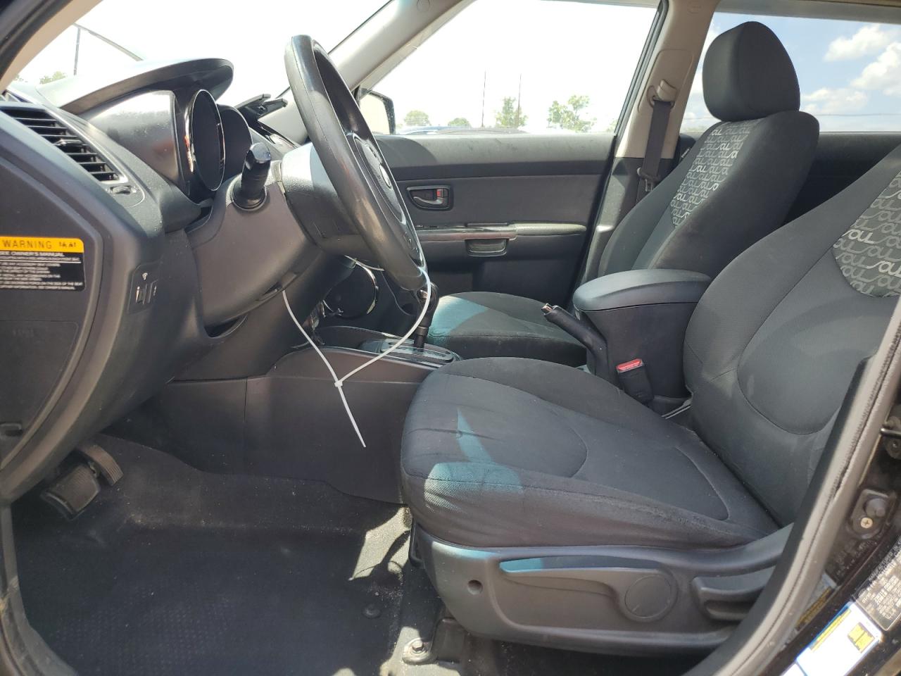 2010 Kia Soul + VIN: KNDJT2A20A7145166 Lot: 60979604