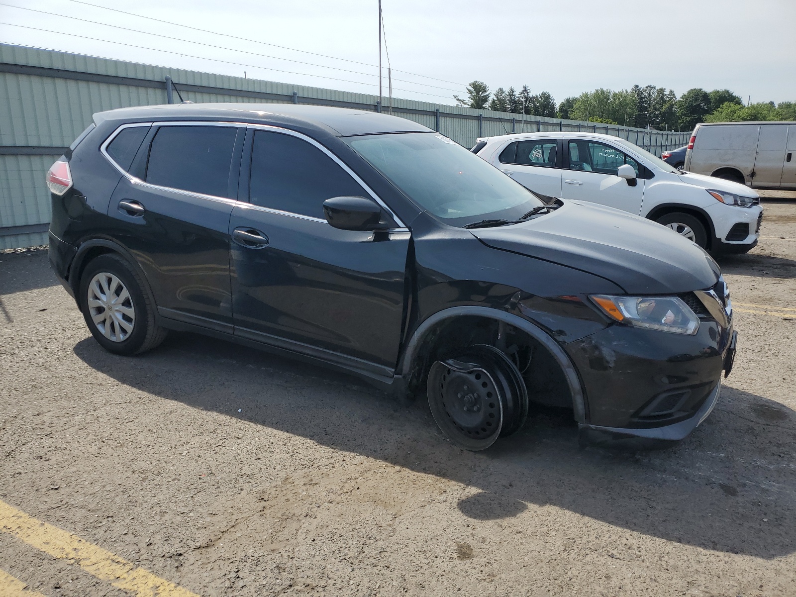 KNMAT2MVXGP722011 2016 Nissan Rogue S