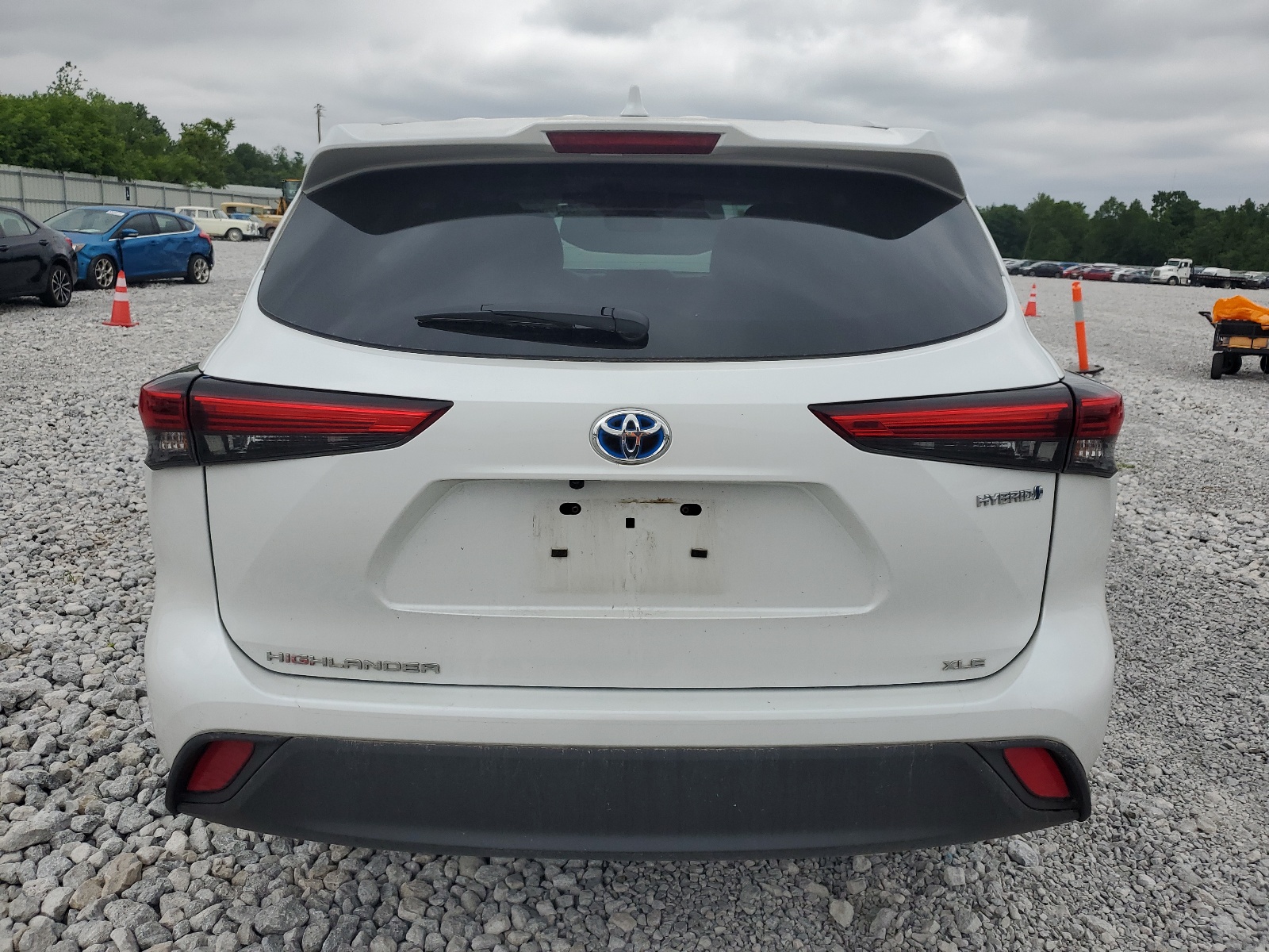 5TDHBRCH5NS552049 2022 Toyota Highlander Hybrid Xle