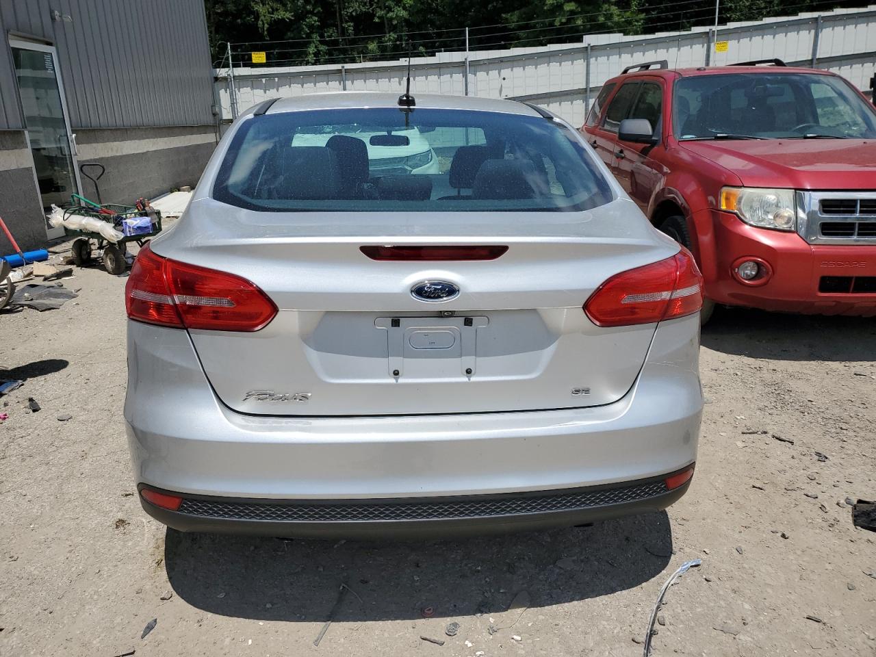 1FADP3F21FL346501 2015 Ford Focus Se