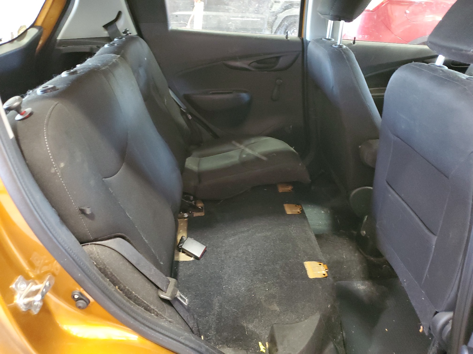 KL8CB6SA5KC766106 2019 Chevrolet Spark Ls