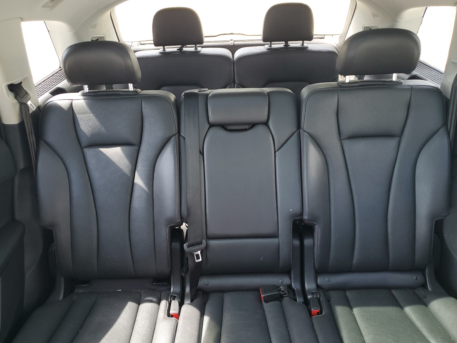 WA1VAAF78JD002810 2018 Audi Q7 Prestige