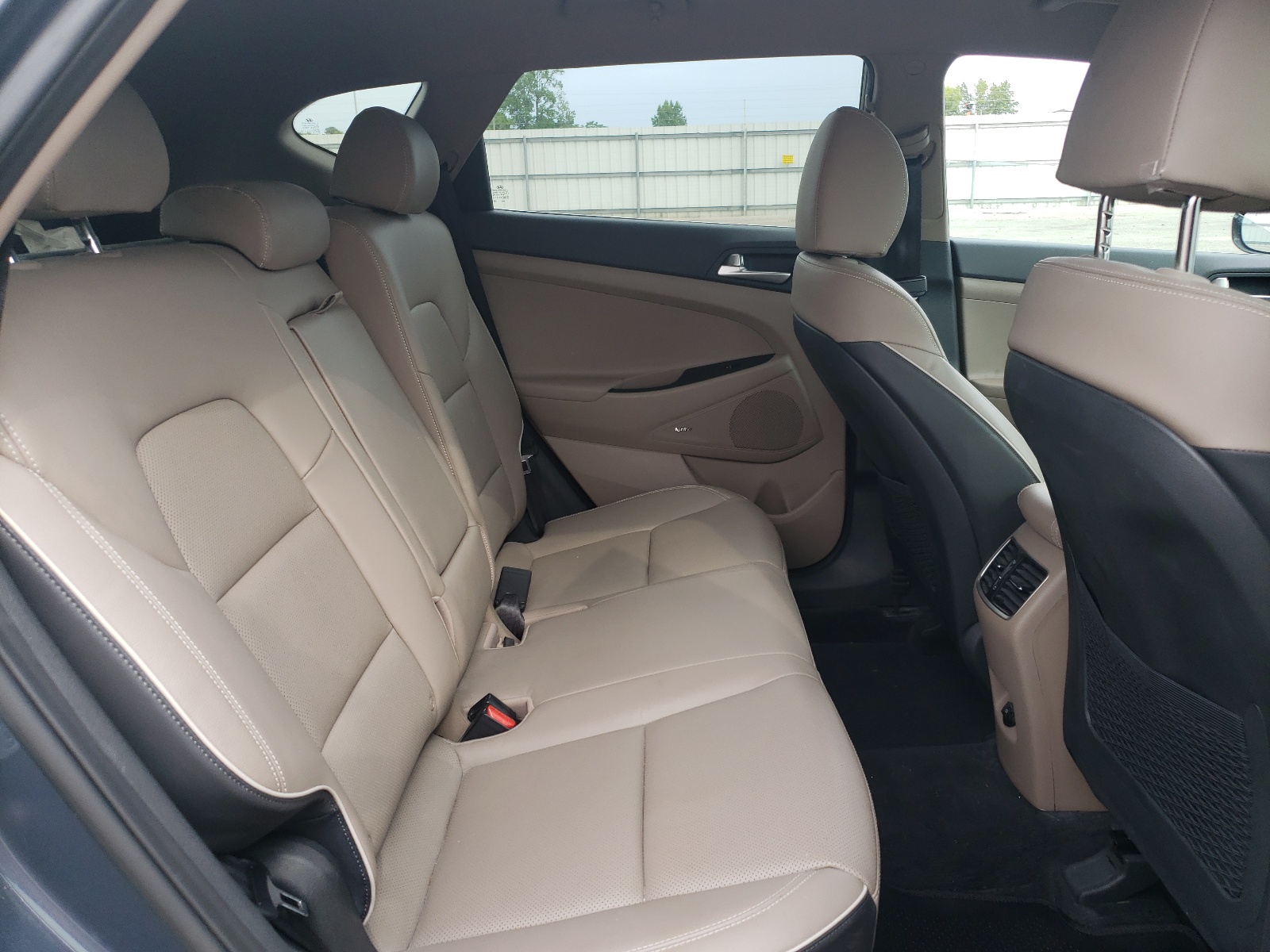 KM8J33AL8KU051159 2019 Hyundai Tucson Limited