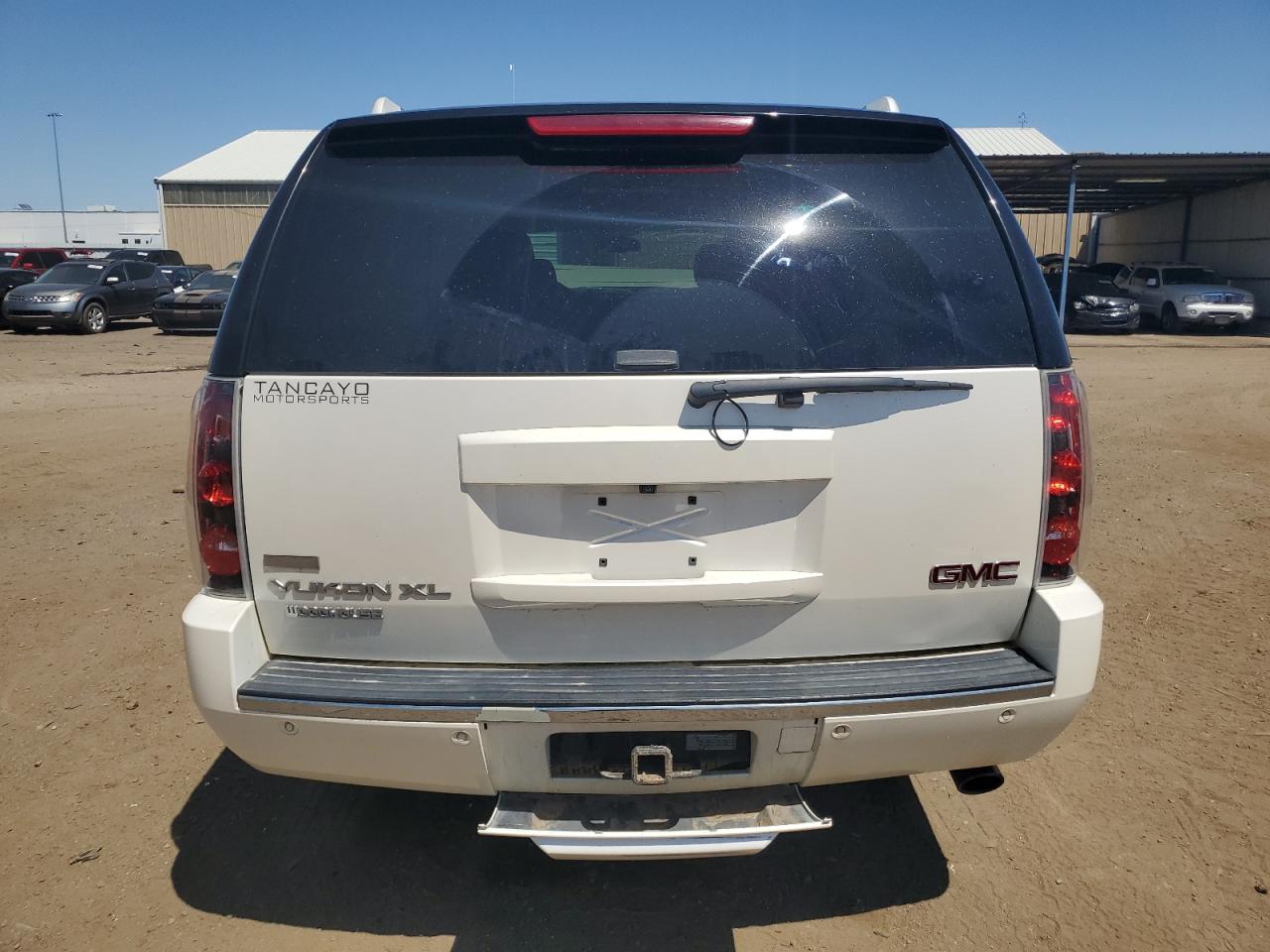 1GKS2MEF5CR229110 2012 GMC Yukon Xl Denali