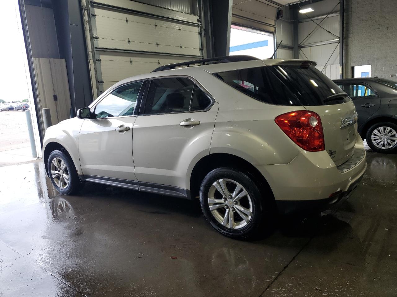 2014 Chevrolet Equinox - Image 2