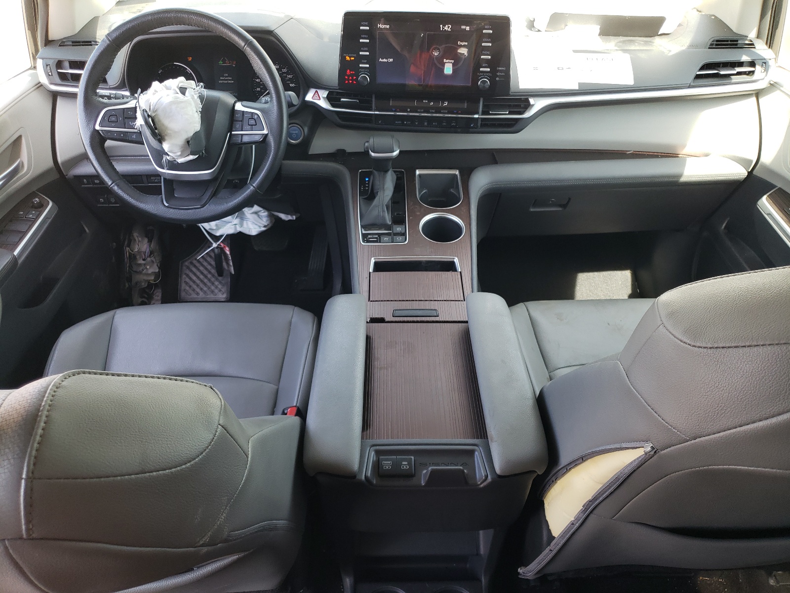 5TDYRKEC6NS103323 2022 Toyota Sienna Xle