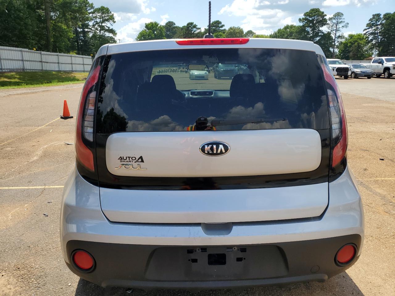 2018 Kia Soul VIN: KNDJN2A25J7601155 Lot: 59476664