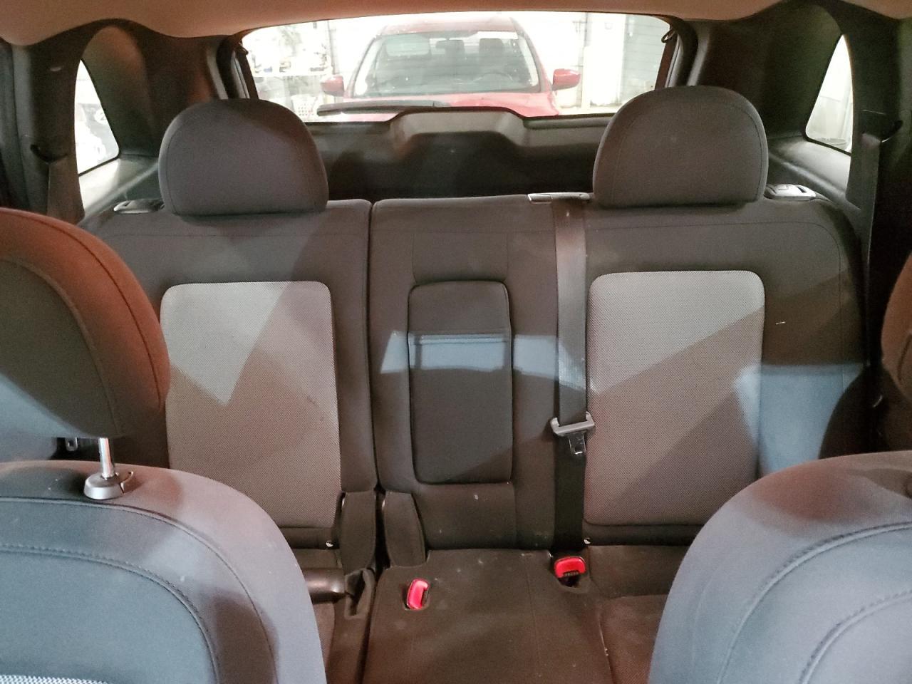 2015 Chevrolet Captiva - Image 10