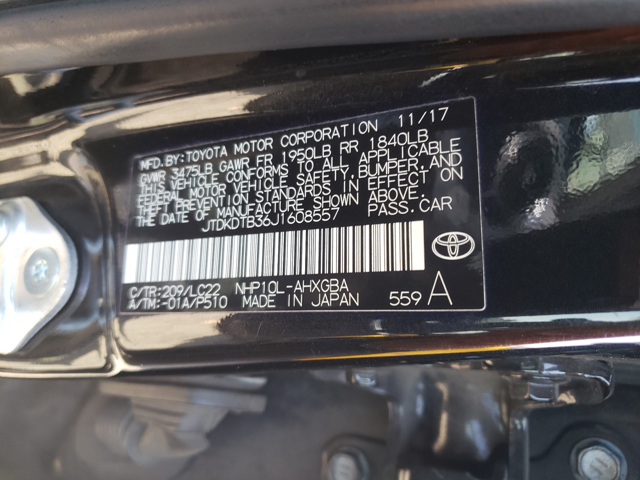 2018 Toyota Prius C vin: JTDKDTB36J1608557