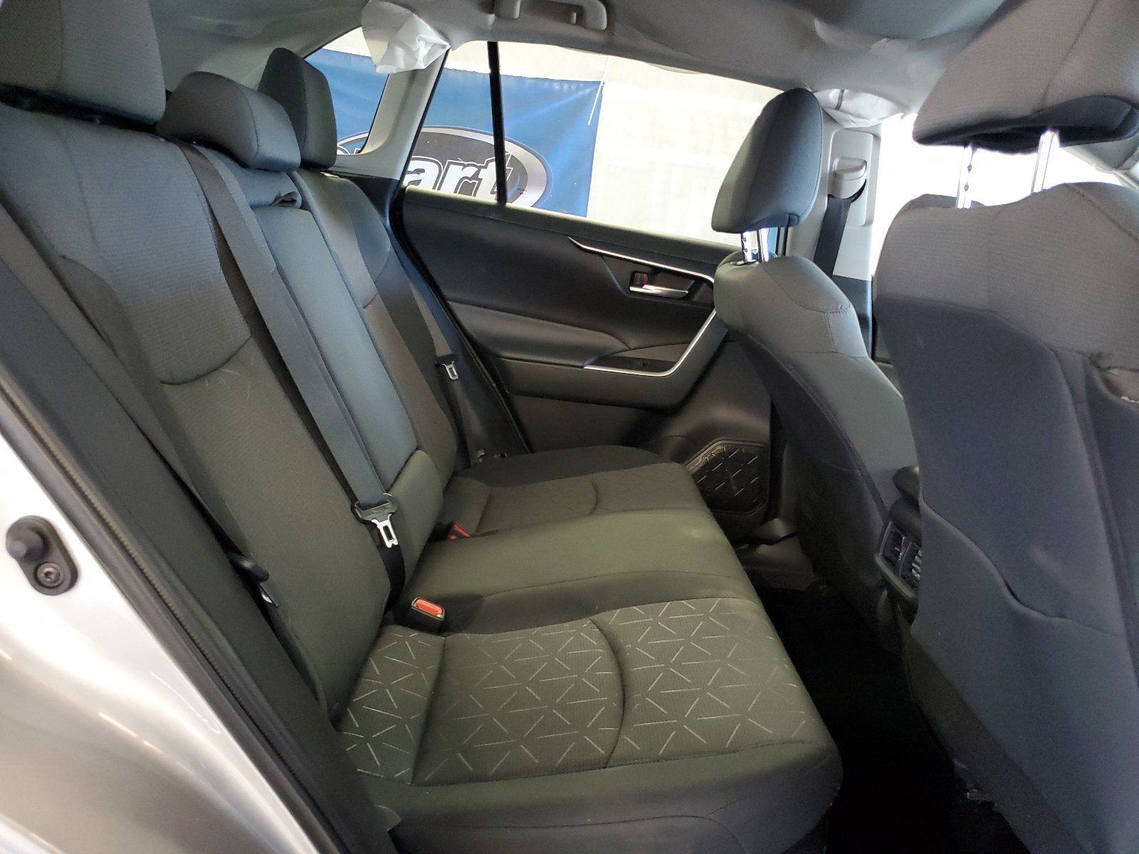 2T3RWRFV9RW194260 2024 Toyota Rav4 Xle