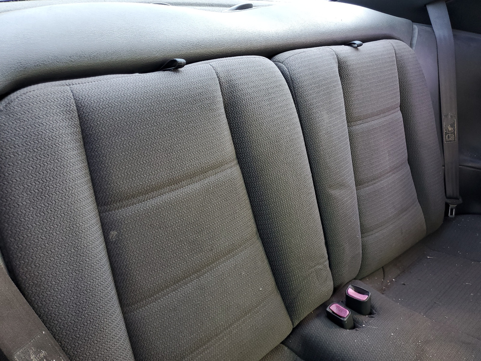 1FAFP4045YF185855 2000 Ford Mustang