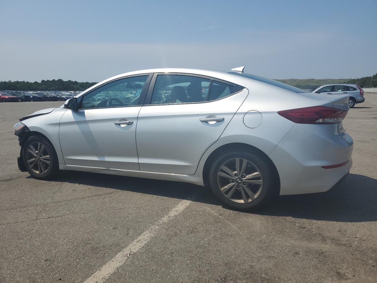 5NPD84LF6JH376823 2018 HYUNDAI ELANTRA - Image 2