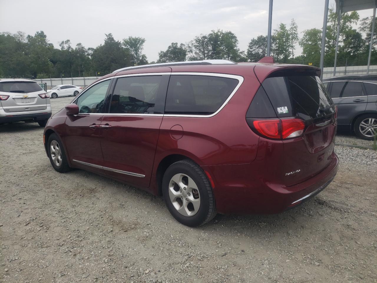 2C4RC1EG2HR541305 2017 CHRYSLER PACIFICA - Image 2