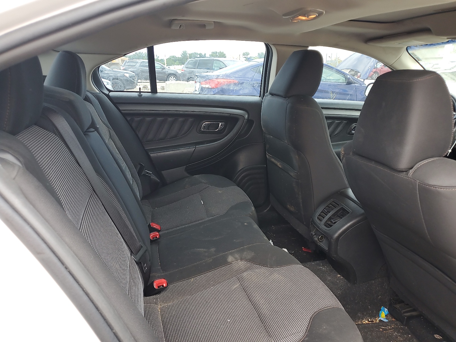 1FAHP2EW2BG152630 2011 Ford Taurus Sel