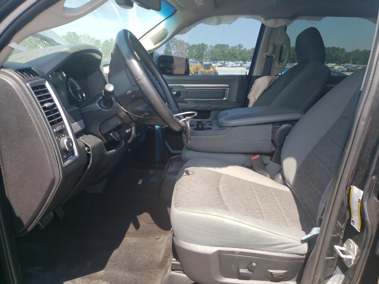 2016 Ram 1500 Slt VIN: 3C6RR6LT3GG318181 Lot: 61018474