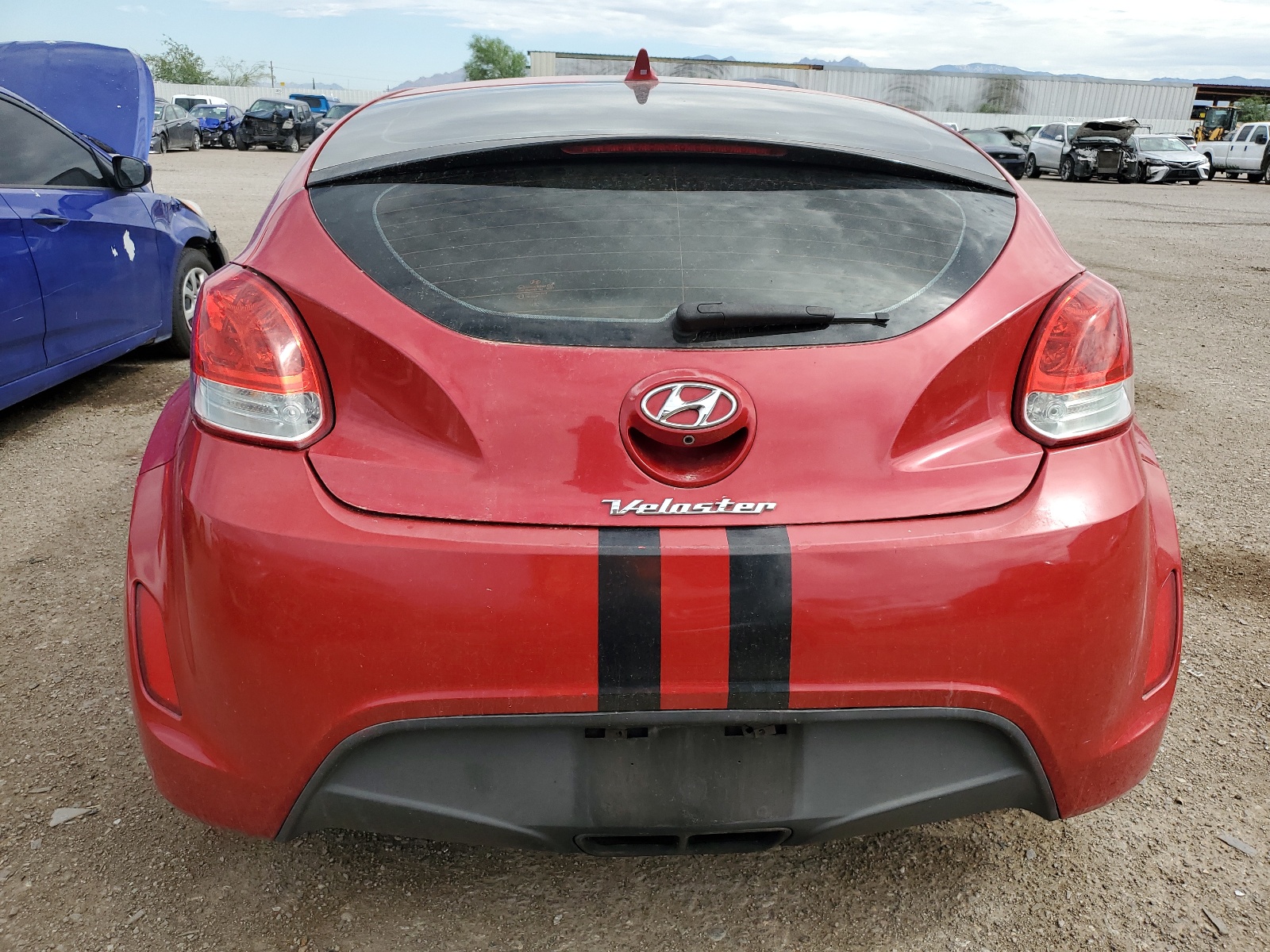 2014 Hyundai Veloster vin: KMHTC6AD9EU210455