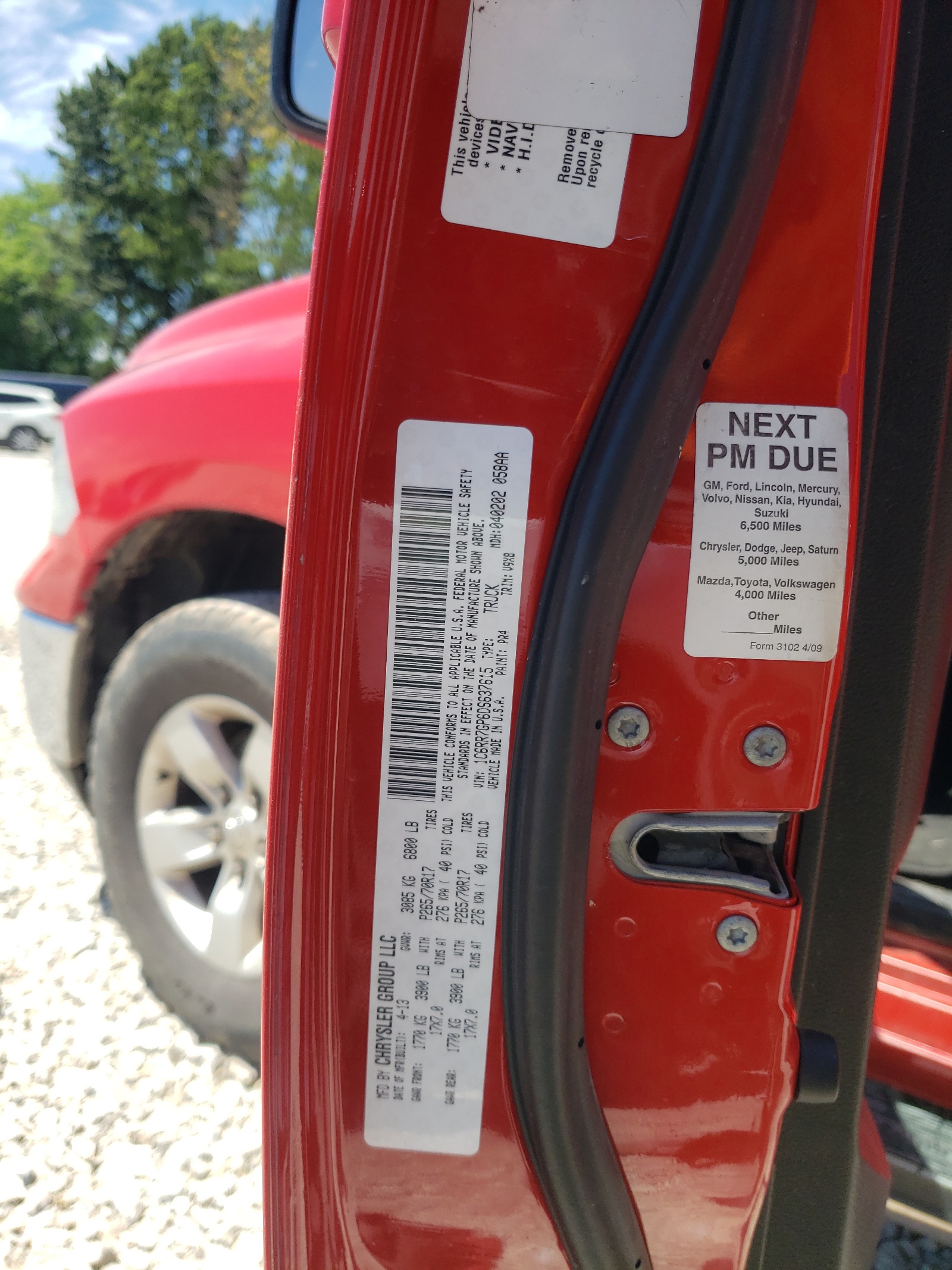 1C6RR7GP6DS637615 2013 Ram 1500 Slt