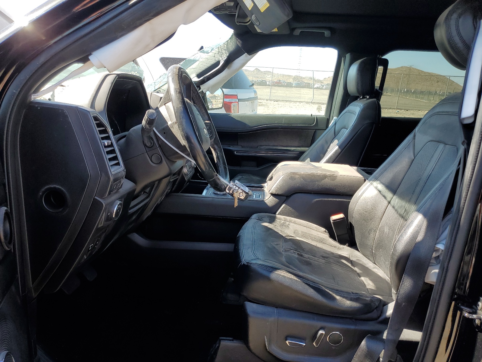 1FMJU2AT1JEA19041 2018 Ford Expedition Limited