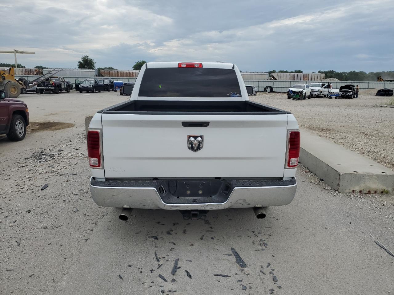 2017 Ram 1500 St VIN: 3C6JR6AT2HG542205 Lot: 61227914