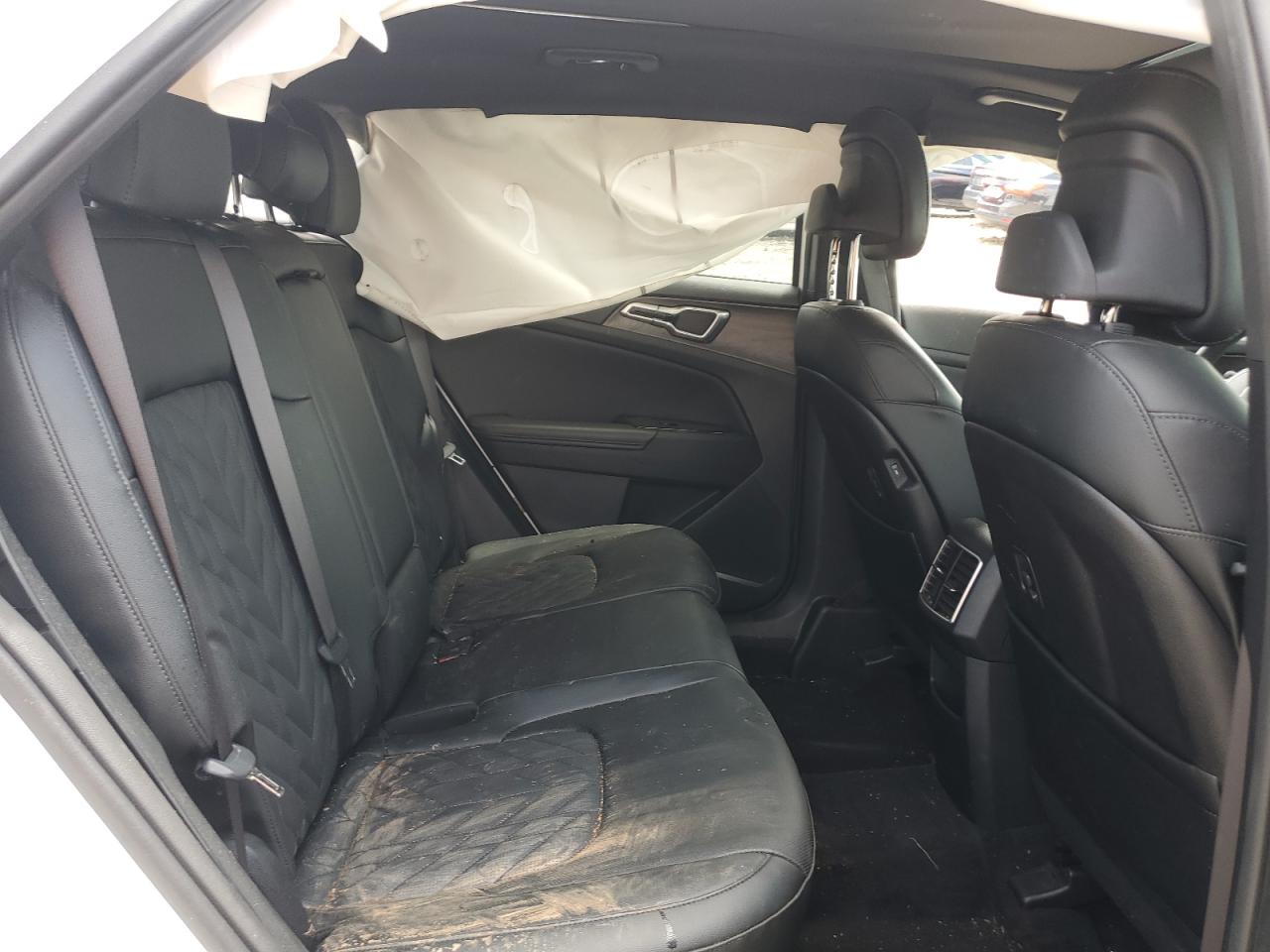 2023 Kia Sportage - Image 11