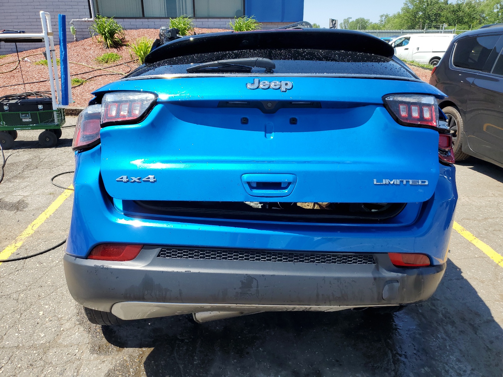 3C4NJDCB5LT119998 2020 Jeep Compass Limited