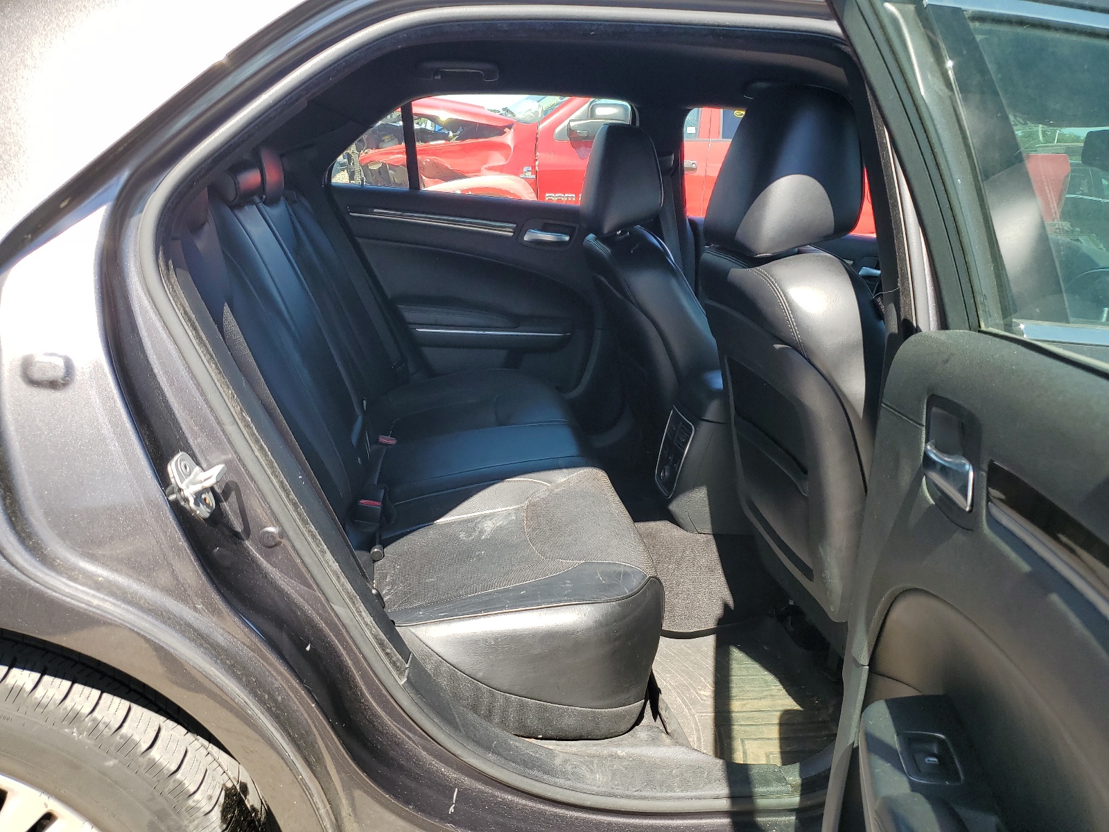 2C3CCAKG2DH645176 2013 Chrysler 300C