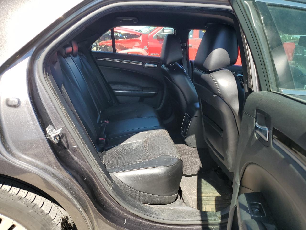 2013 Chrysler 300C VIN: 2C3CCAKG2DH645176 Lot: 60337594