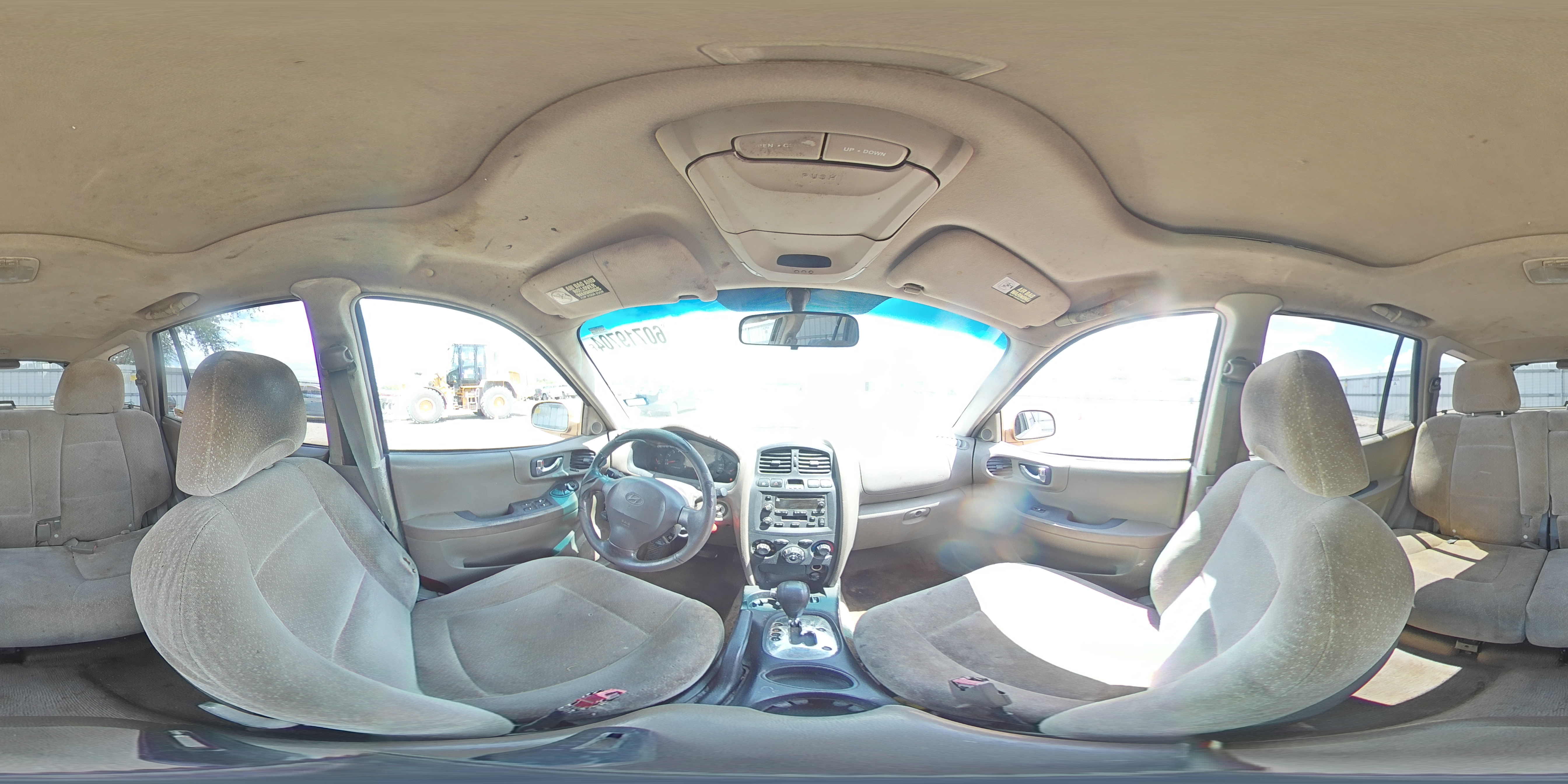 2004 Hyundai Santa Fe - Image 14