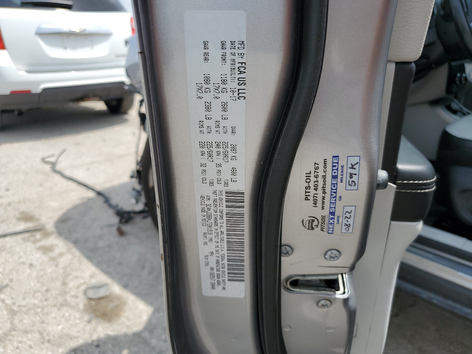 3C4NJDBBXJT201918 2018 Jeep Compass Latitude