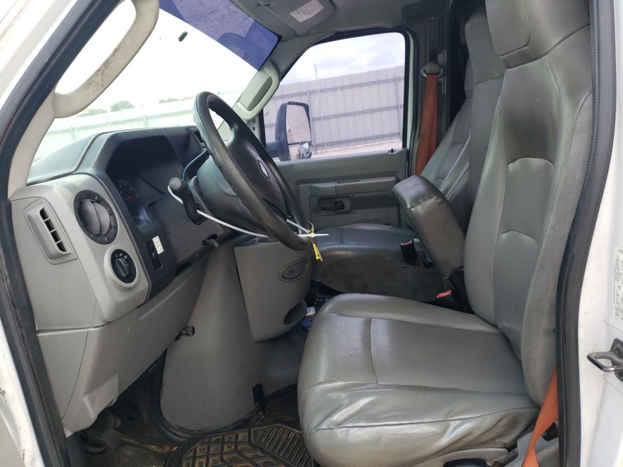 2013 Ford Econoline E350 Super Duty Cutaway Van VIN: 1FDWE3FL8DDB20721 Lot: 58656824