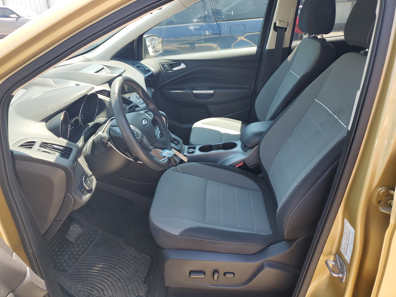 1FMCU9GX3EUC10676 2014 Ford Escape Se