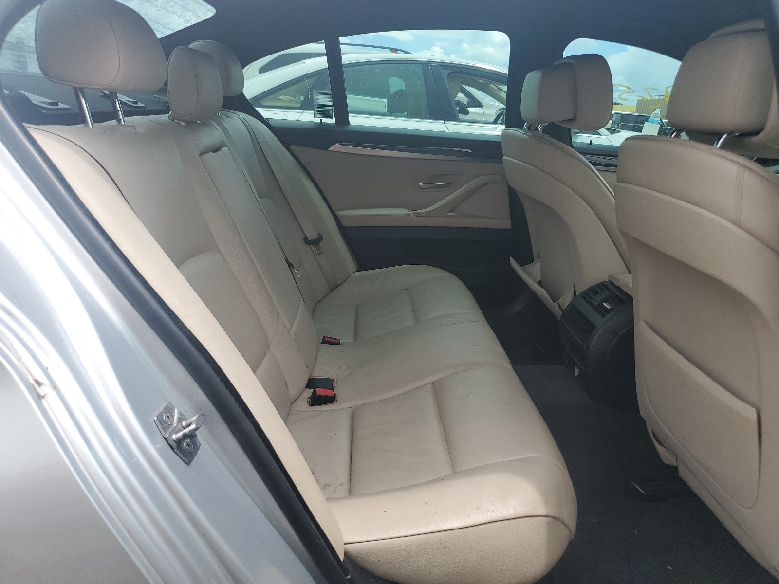 WBAFR1C51BC741298 2011 BMW 528 I