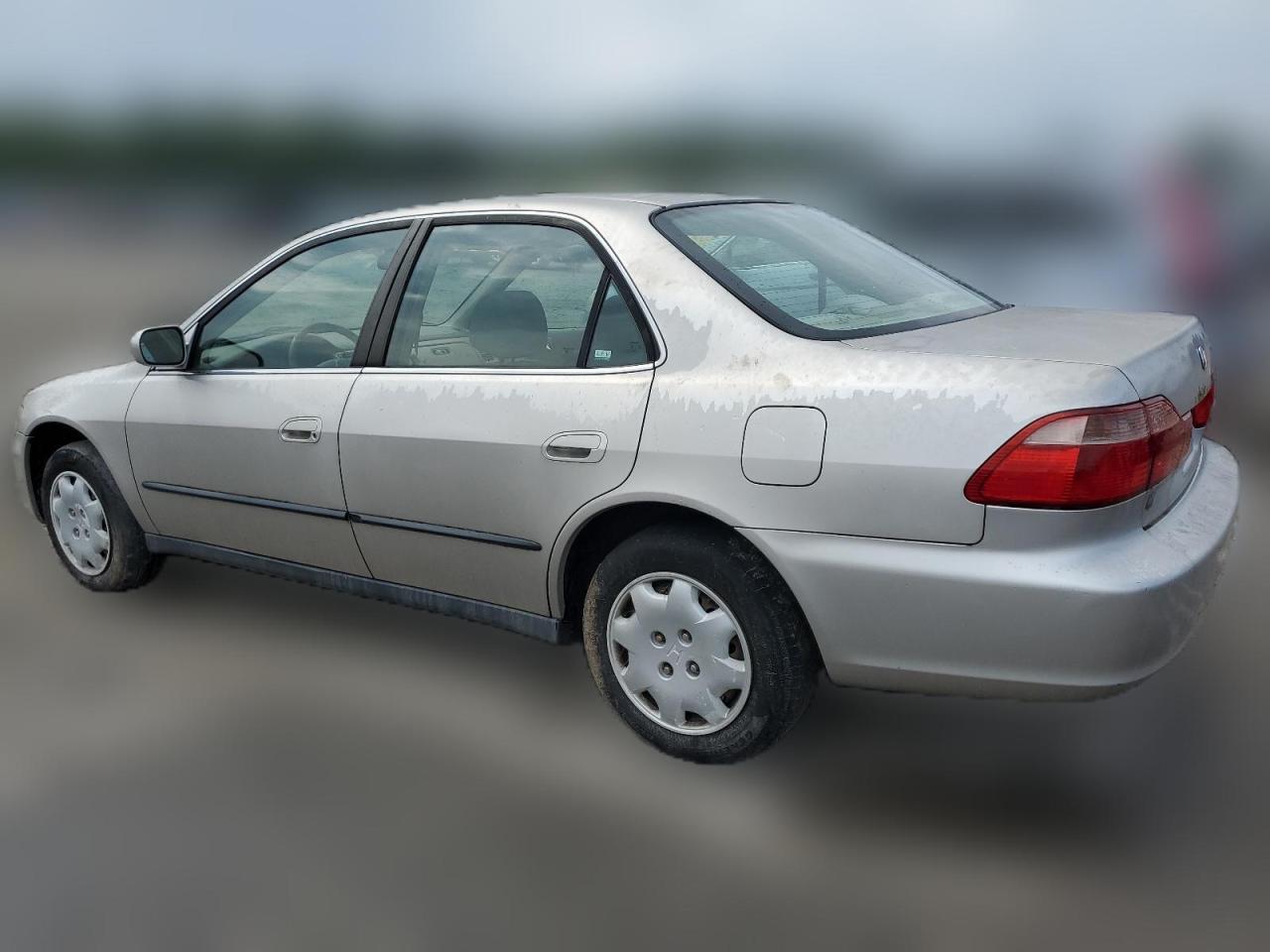 1HGCG5645WA234400 1998 Honda Accord Lx