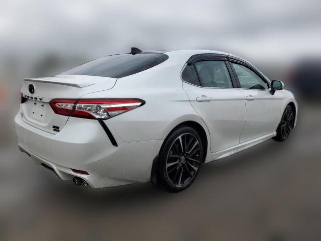  TOYOTA CAMRY 2020 Білий