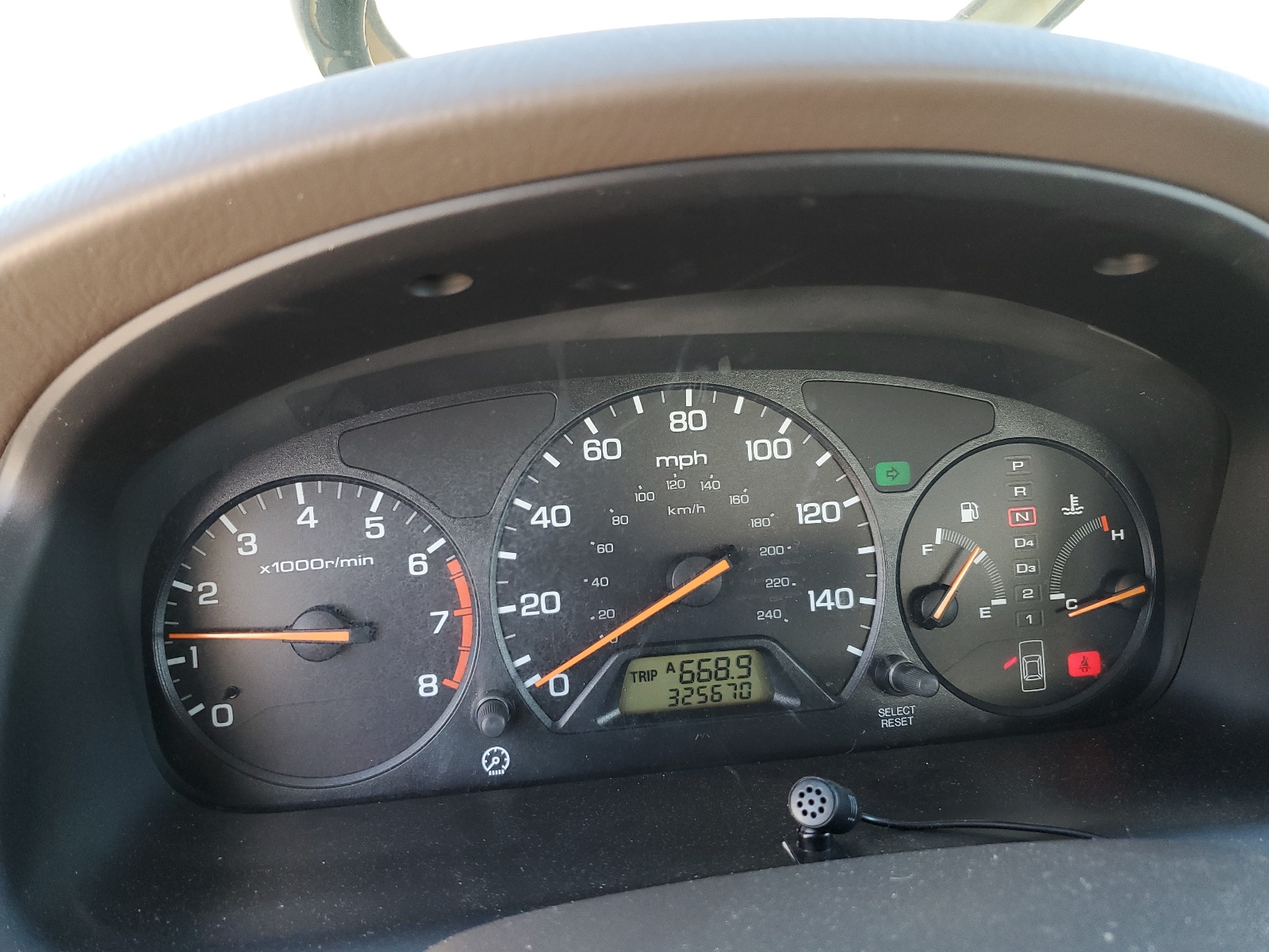 1HGCG66551A047052 2001 Honda Accord Lx