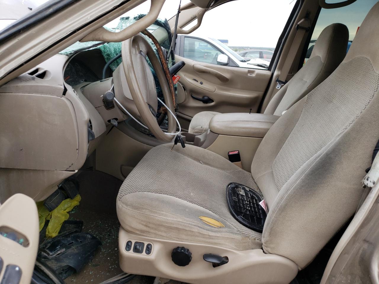 2001 Ford Expedition Xlt VIN: 1FMRU16W11LA86718 Lot: 56505294