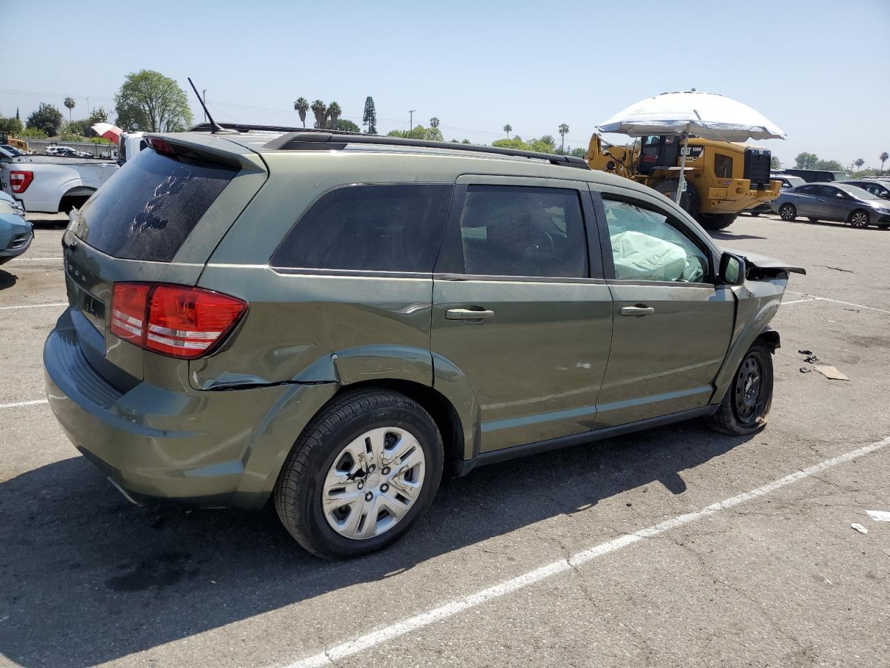 2017 Dodge Journey - Image 3