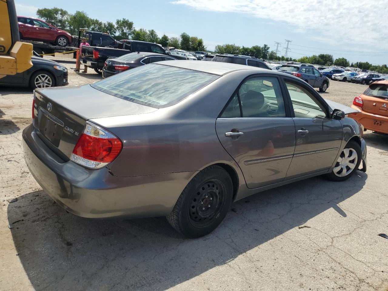 2005 Toyota Camry Le VIN: 4T1BE32K45U635194 Lot: 59918624