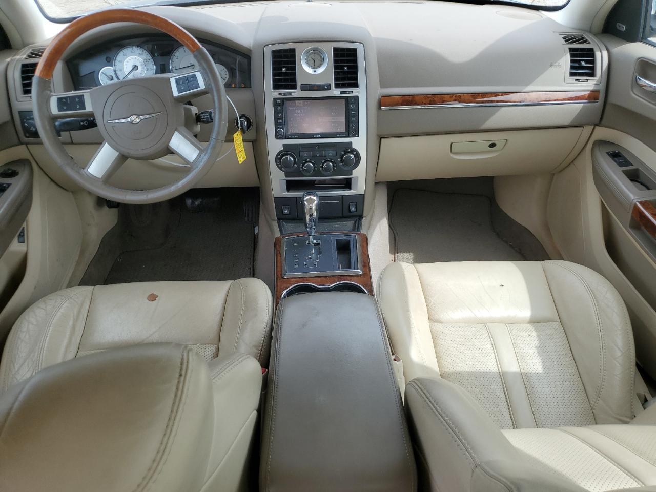 2009 Chrysler 300 - Image 8