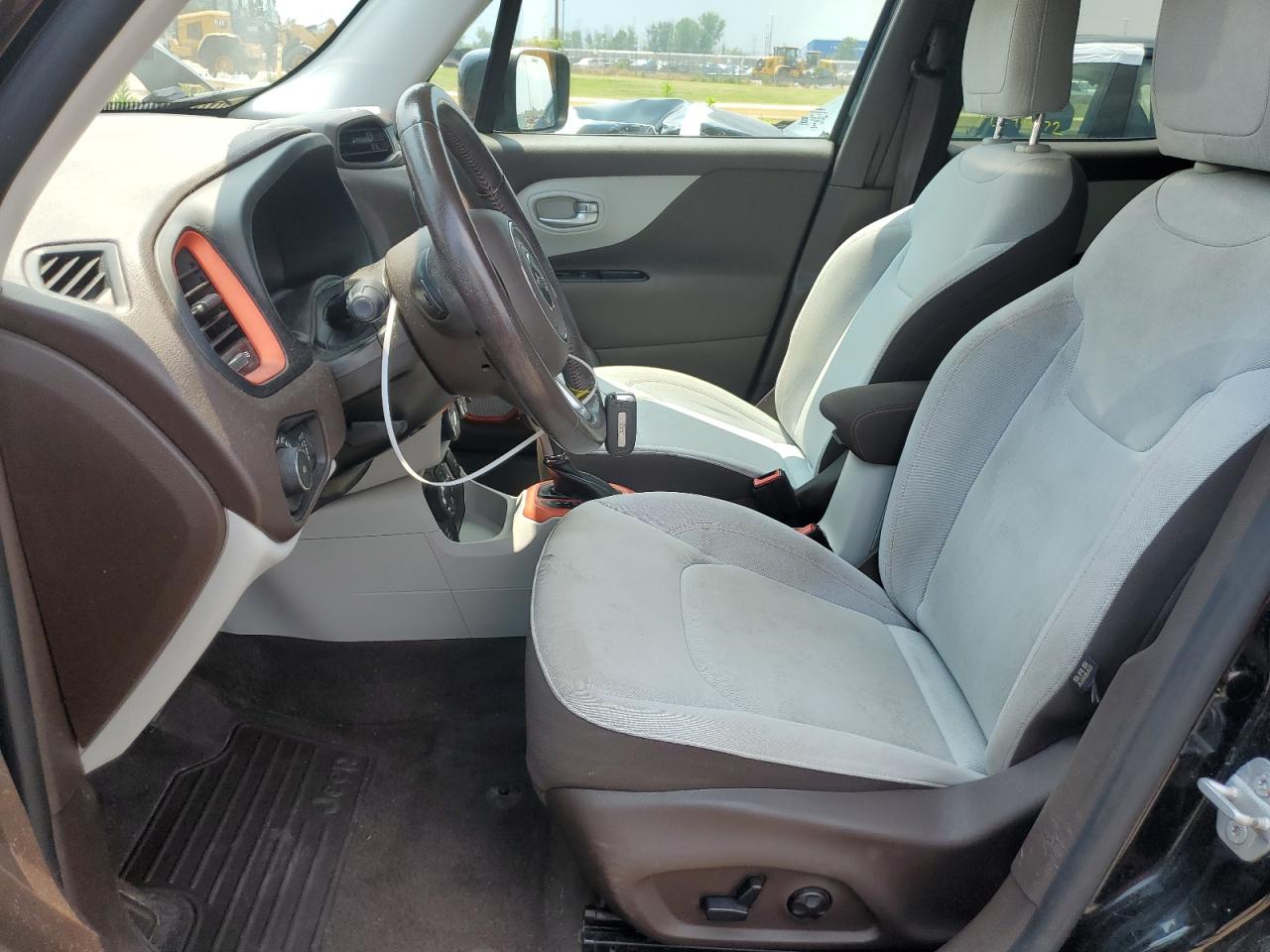 2015 Jeep Renegade Latitude VIN: ZACCJBBT0FPB75398 Lot: 59569304