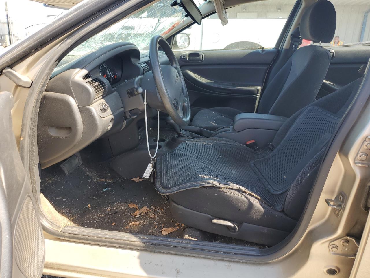 2004 Chrysler Sebring Lx VIN: 1C3EL46X04N147845 Lot: 60640394