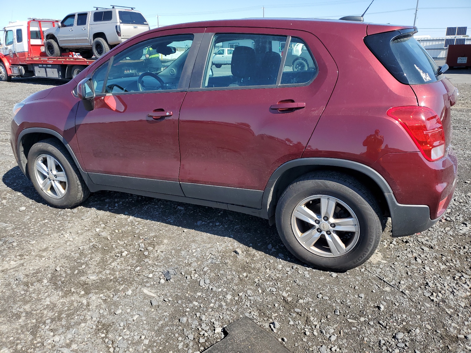 2017 Chevrolet Trax Ls vin: 3GNCJNSB8HL231434