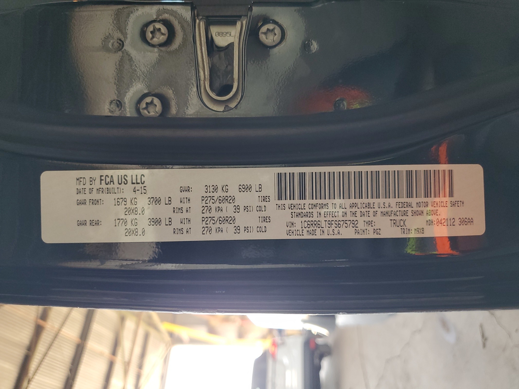 1C6RR6LT9FS675792 2015 Ram 1500 Slt