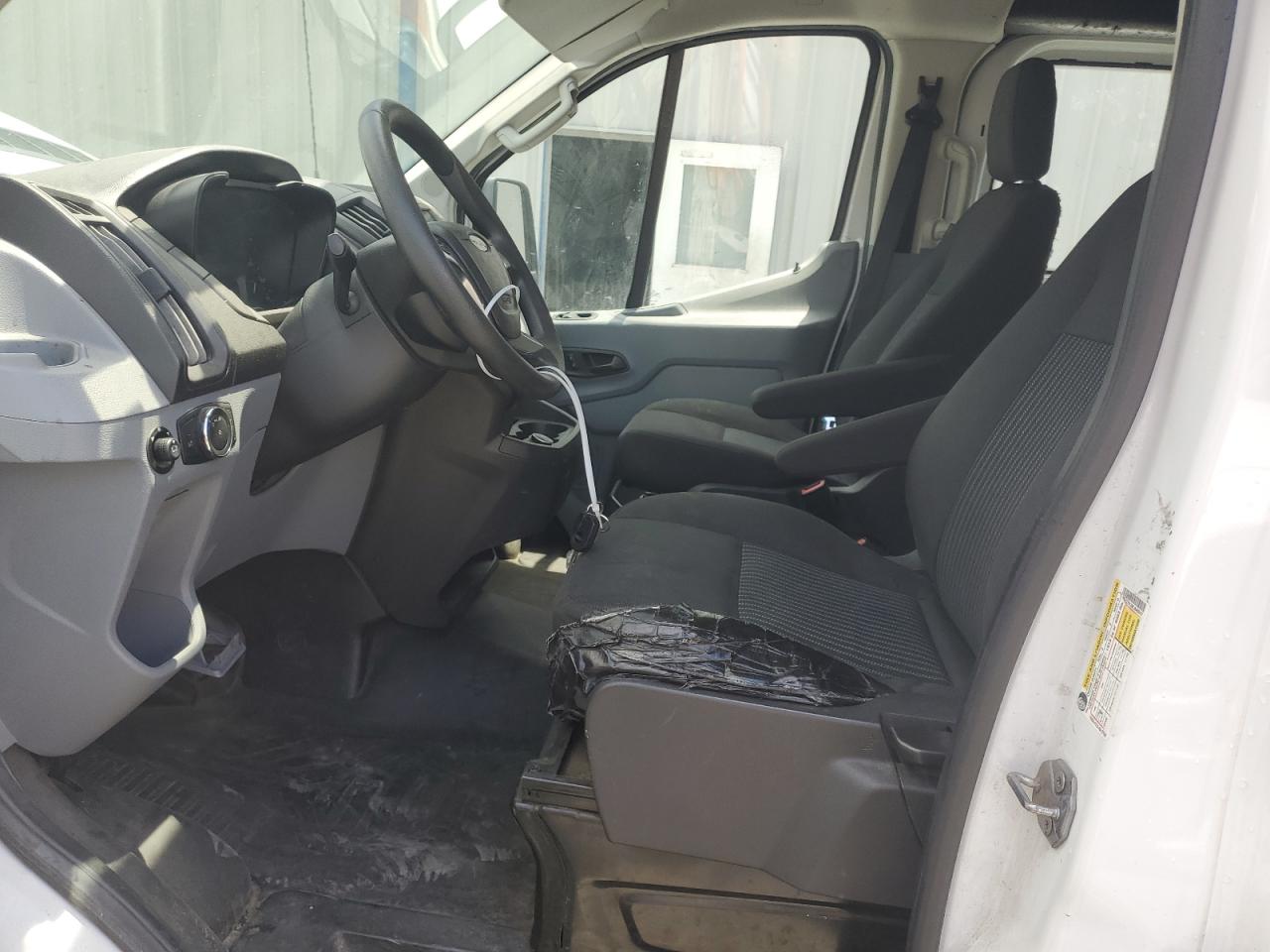 2018 Ford Transit T-250 VIN: 1FTYR1ZM2JKA99317 Lot: 64094674